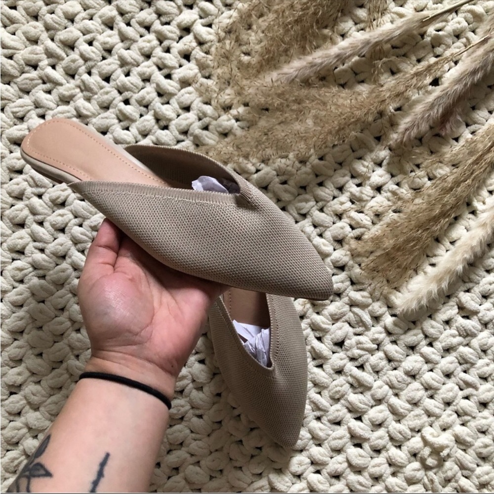 Nwot oatmeal shoes